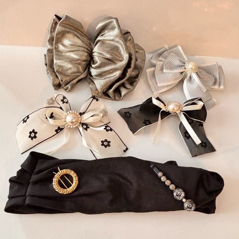 Surprise bag bundle of hair accessories